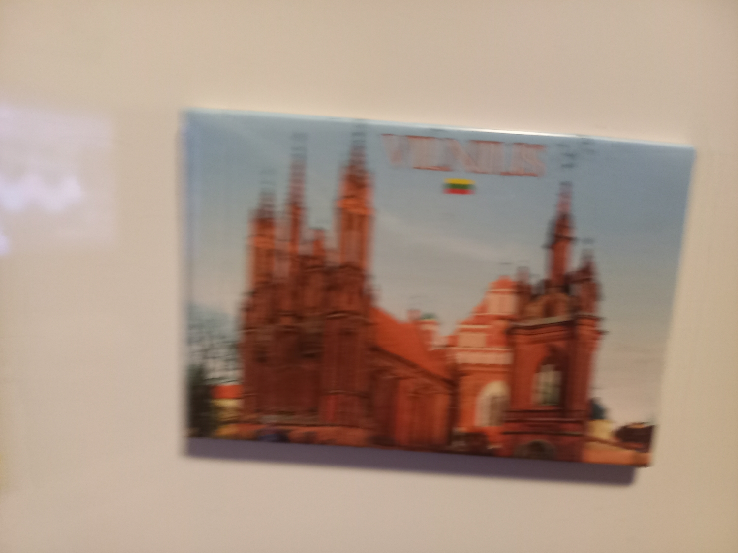 Absolutnie nic więcej poza tytułem nie można napisać o tym magnesie