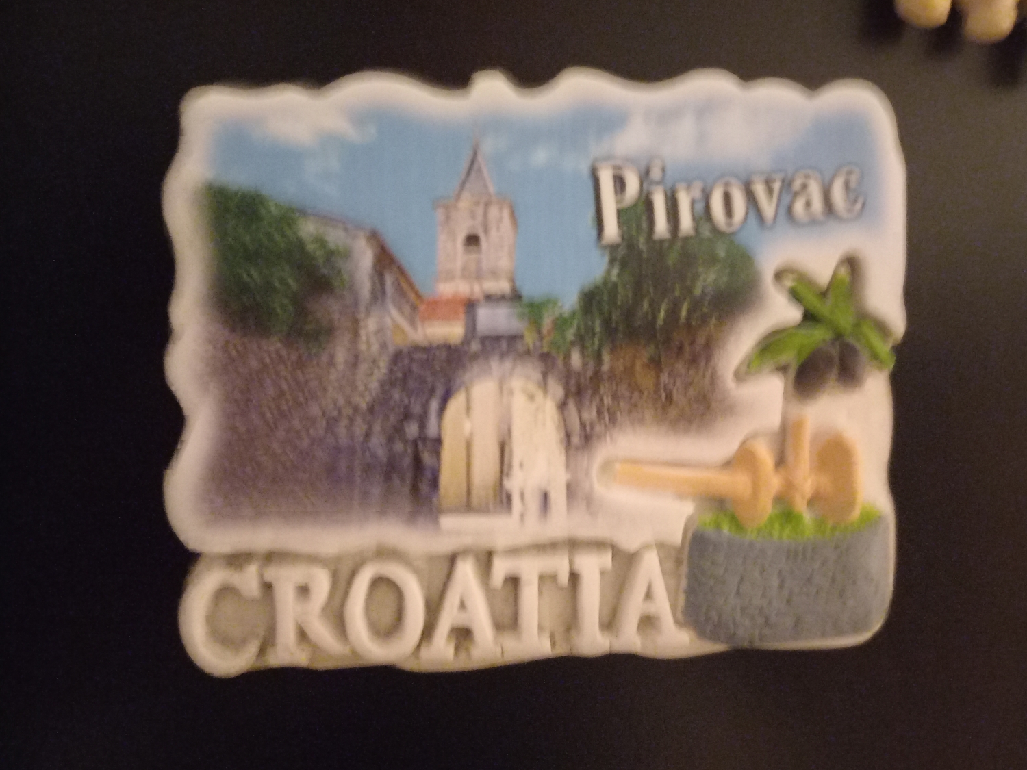 Magnes przedstawia miejsce, w którym tłoczy się oliwę z oliwek.